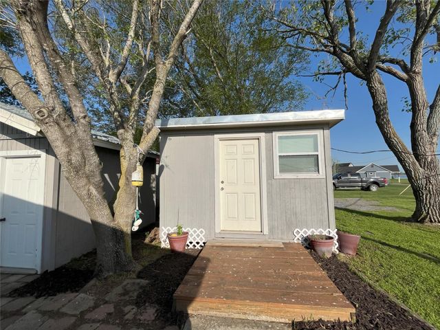 343 Lcr 750a, Thornton, TX 76687