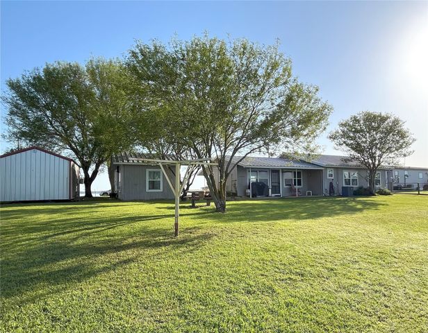 343 Lcr 750a, Thornton, TX 76687