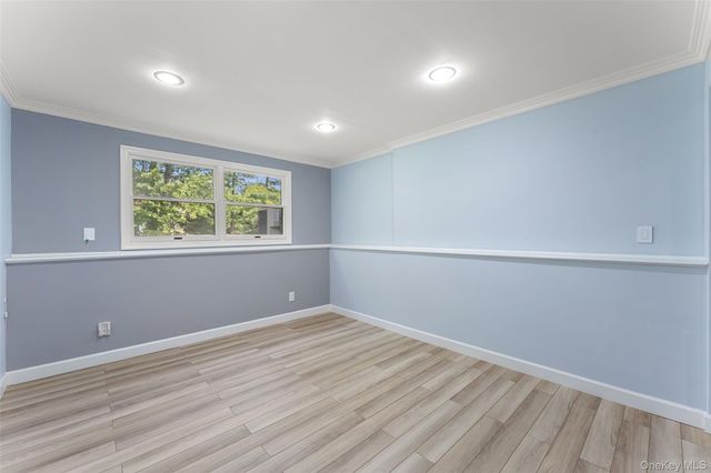 160 N Route 303 4, Congers, NY 10920