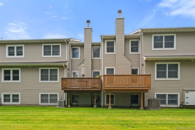 160 N Route 303 4, Congers, NY 10920