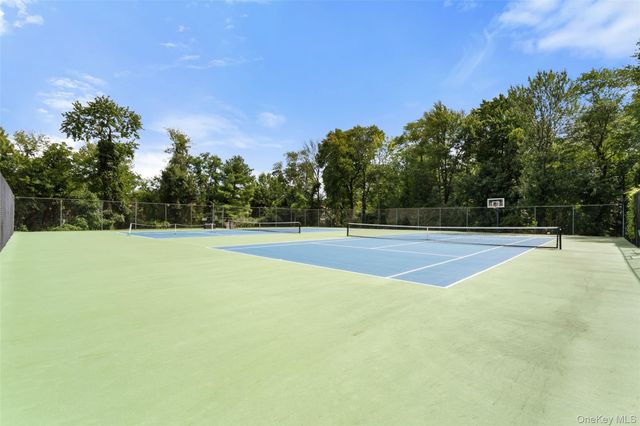 160 N Route 303 4, Congers, NY 10920