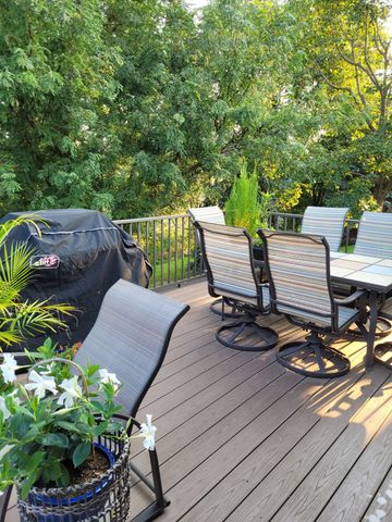 2231 52nd Street NW, Rochester, MN 55901