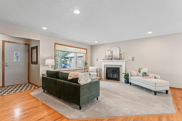 2231 52nd Street NW, Rochester, MN 55901