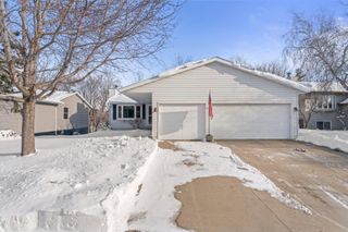 2231 52nd Street NW, Rochester, MN 55901