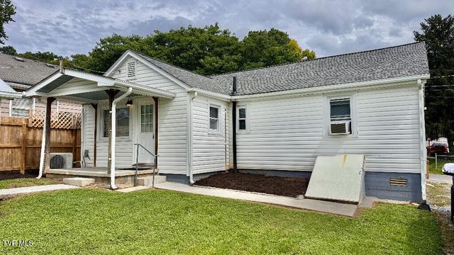 1413 Orleans Street, Johnson City, TN 37601