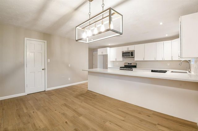 7602 12th Fairway Lane, Humble, TX 77346