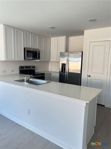 819 Summit Terrace, Seguin, TX 78155
