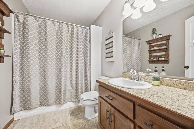 813 W Summerwood Trail, Dilworth, MN 56529