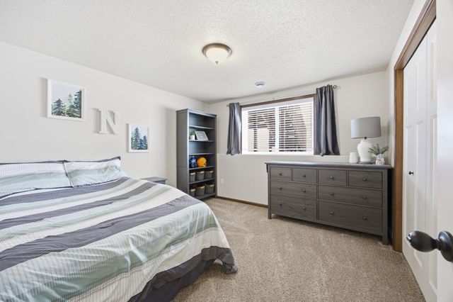 813 W Summerwood Trail, Dilworth, MN 56529