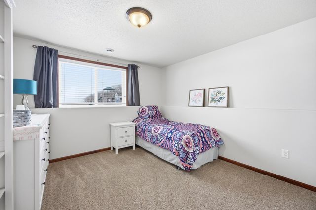 813 W Summerwood Trail, Dilworth, MN 56529