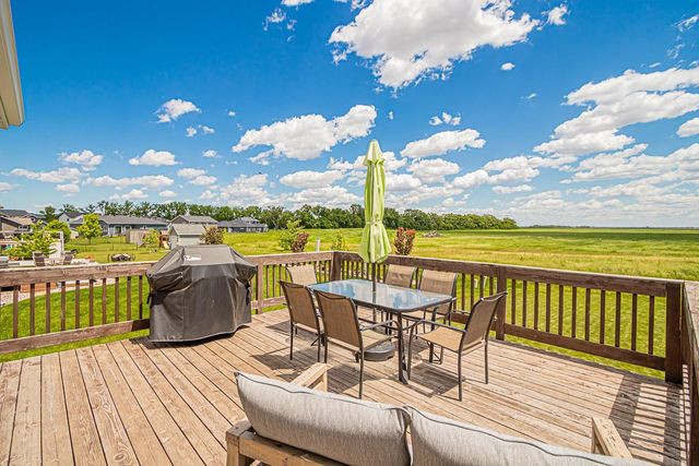 813 W Summerwood Trail, Dilworth, MN 56529