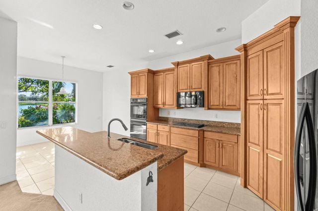 8688 Woodgrove Harbor Lane, Boynton Beach, FL 33473