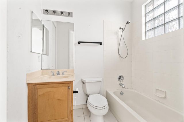 8688 Woodgrove Harbor Lane, Boynton Beach, FL 33473