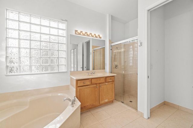 8688 Woodgrove Harbor Lane, Boynton Beach, FL 33473