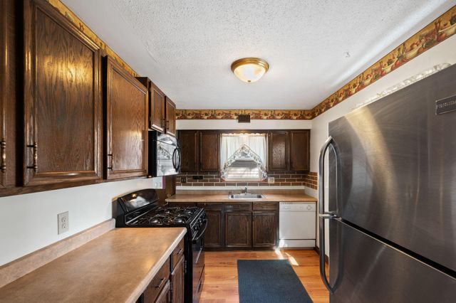 8236 18th Avenue S, Bloomington, MN 55425