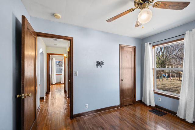 8236 18th Avenue S, Bloomington, MN 55425