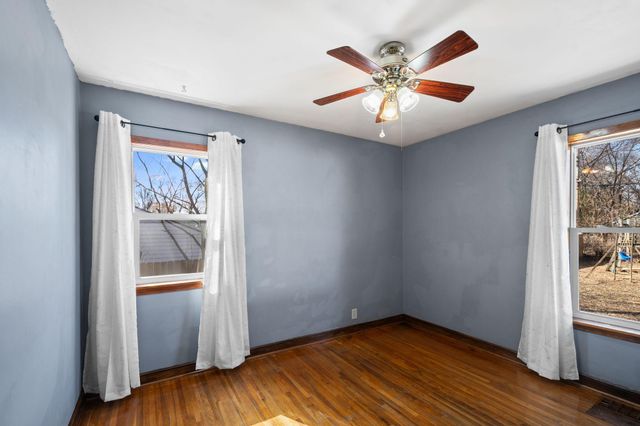 8236 18th Avenue S, Bloomington, MN 55425