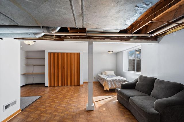 8236 18th Avenue S, Bloomington, MN 55425