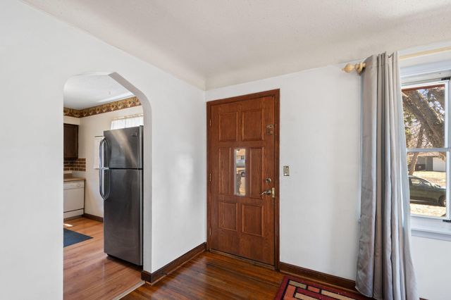 8236 18th Avenue S, Bloomington, MN 55425