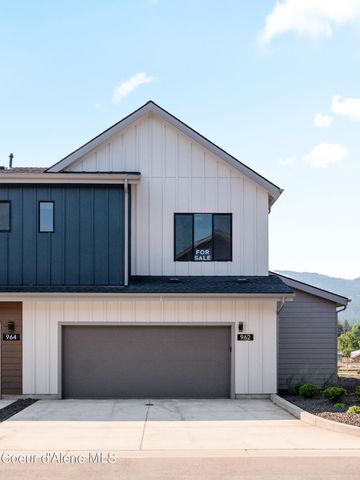 962 E Railroad Ave, Post Falls, ID 83854