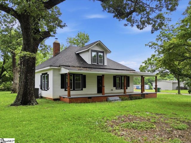 202 Arrowood Branch Road, Chesnee, SC 29323