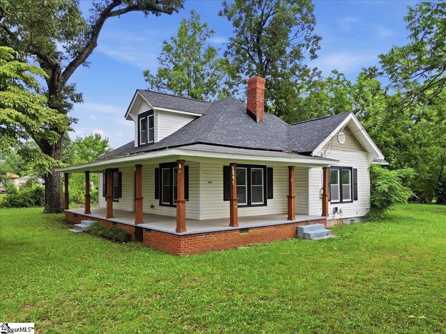 202 Arrowood Branch Road, Chesnee, SC 29323