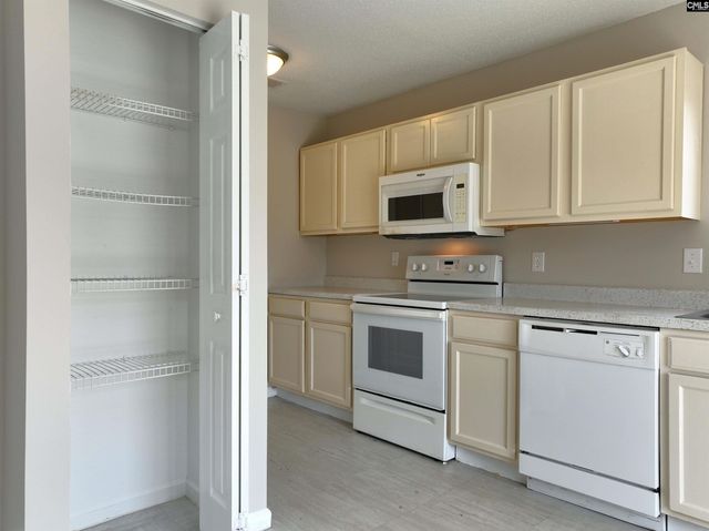 206 Rosebrook Drive, Hopkins, SC 29061