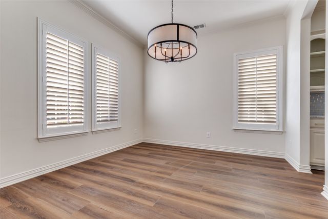 1727 E Branch Hollow Drive, Carrollton, TX 75007