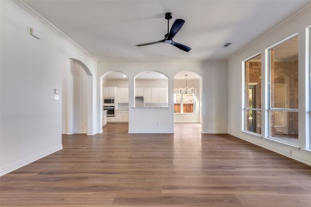 1727 E Branch Hollow Drive, Carrollton, TX 75007