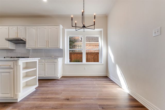 1727 E Branch Hollow Drive, Carrollton, TX 75007