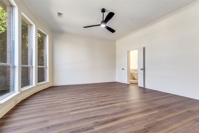 1727 E Branch Hollow Drive, Carrollton, TX 75007