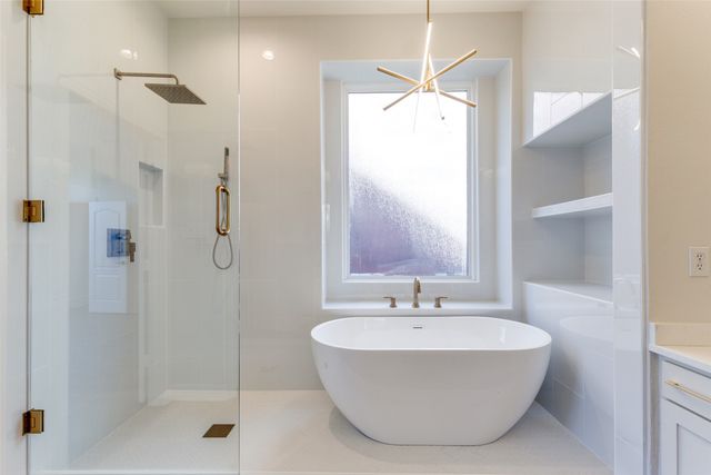 1727 E Branch Hollow Drive, Carrollton, TX 75007