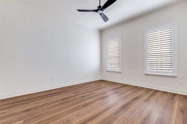 1727 E Branch Hollow Drive, Carrollton, TX 75007