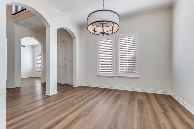 1727 E Branch Hollow Drive, Carrollton, TX 75007