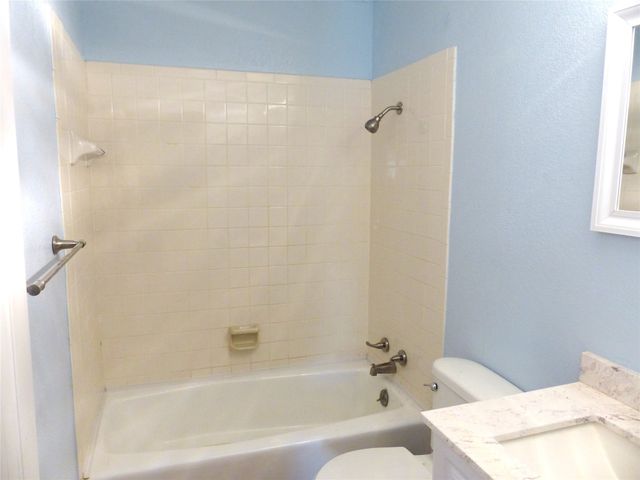 1922 S Pine, Brady, TX 76825