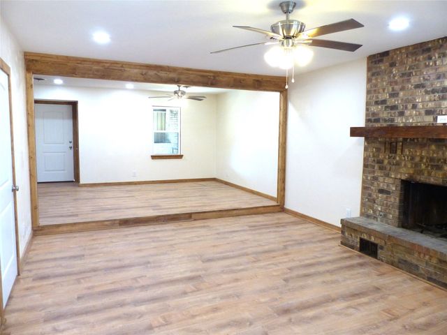 1922 S Pine, Brady, TX 76825