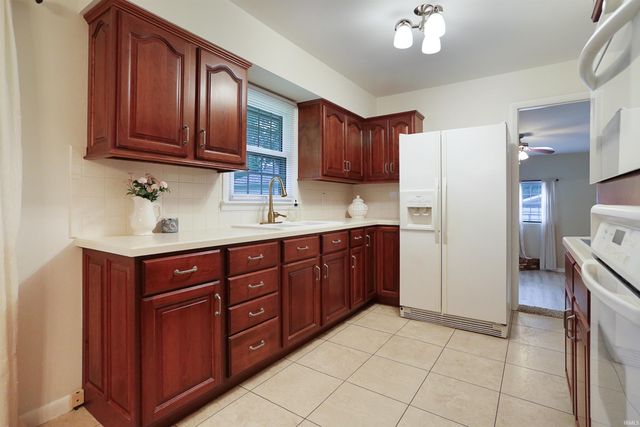 7200 Russell Place, Chandler, IN 47610