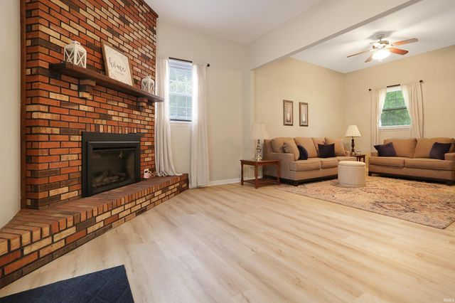7200 Russell Place, Chandler, IN 47610