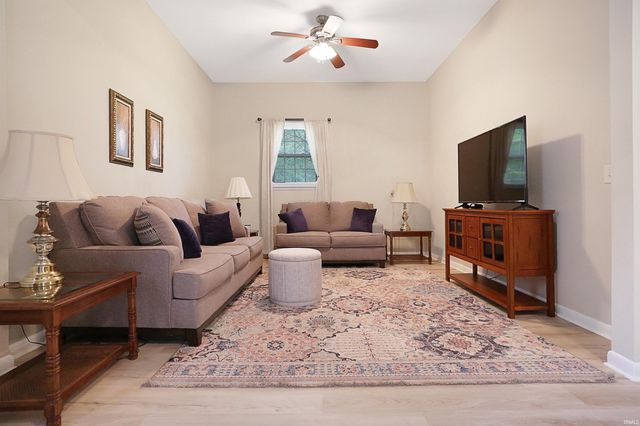 7200 Russell Place, Chandler, IN 47610
