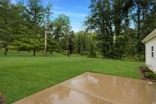 7200 Russell Place, Chandler, IN 47610