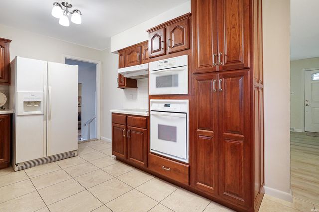 7200 Russell Place, Chandler, IN 47610