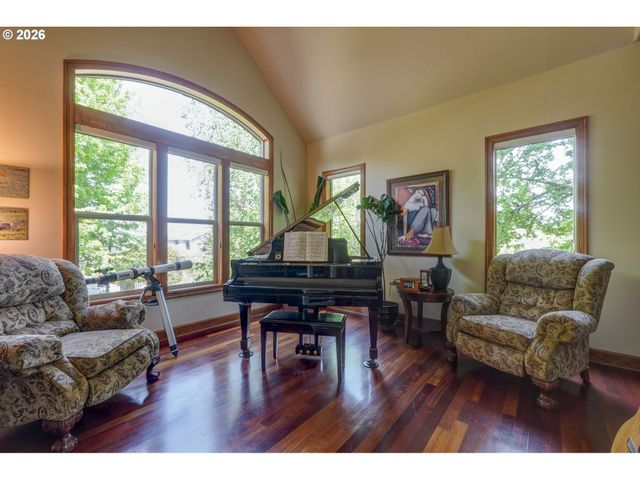 17446 Sw HOODOO Ct, Beaverton, OR 97007