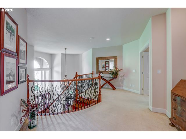 17446 Sw HOODOO Ct, Beaverton, OR 97007