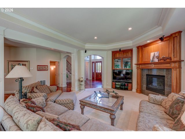 17446 Sw HOODOO Ct, Beaverton, OR 97007