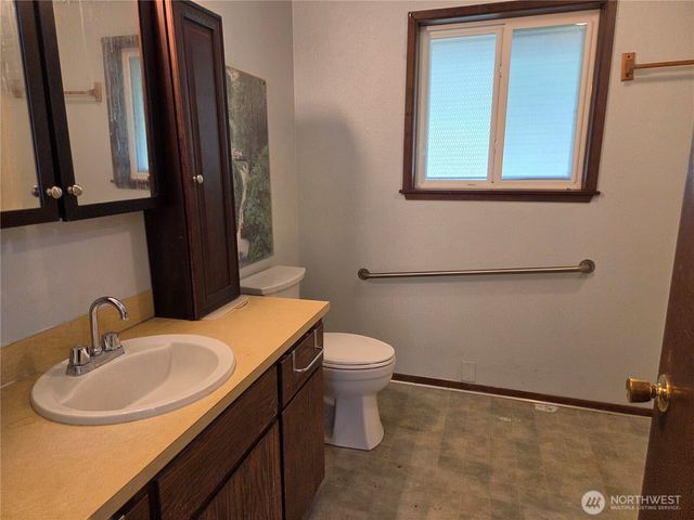 16412 115th Lane SE, Yelm, WA 98597