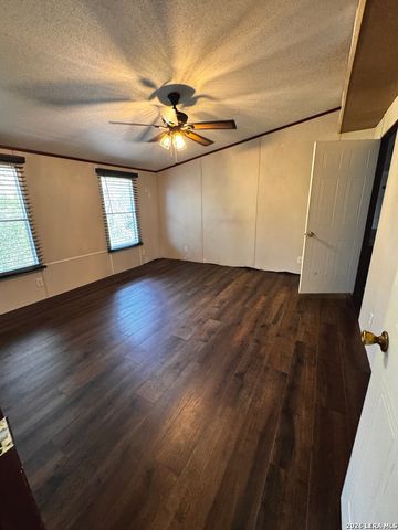 250 County Road 3826, San Antonio, TX 78253