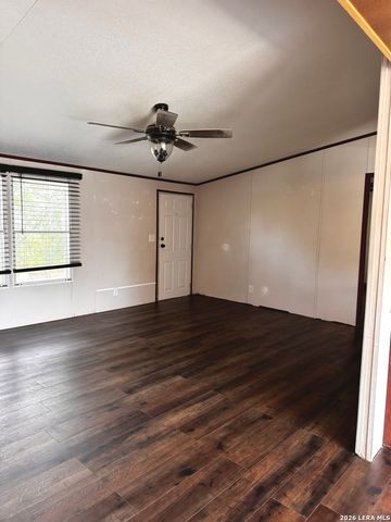 250 County Road 3826, San Antonio, TX 78253