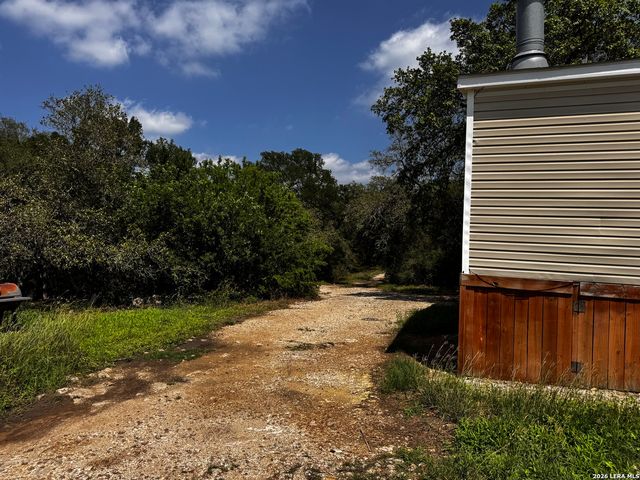250 County Road 3826, San Antonio, TX 78253