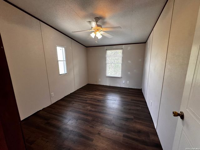 250 County Road 3826, San Antonio, TX 78253