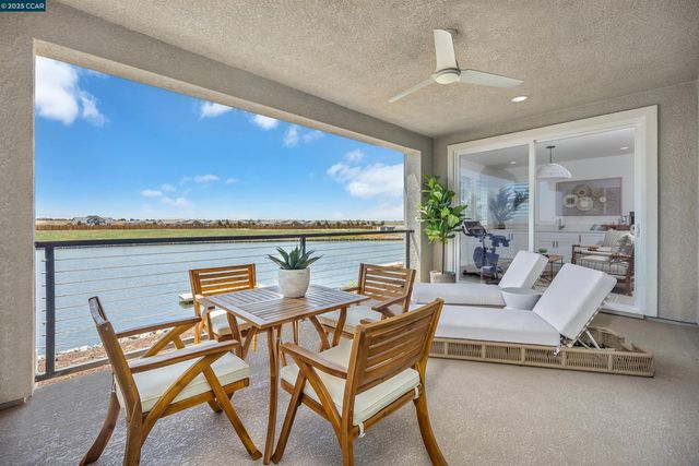 17429 Bushwick Lane, Lathrop, CA 95330